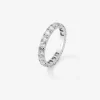 Alianza entera de oro blanco de 18K con 25 diamantes en talla brillante con un total de 1,54 cts