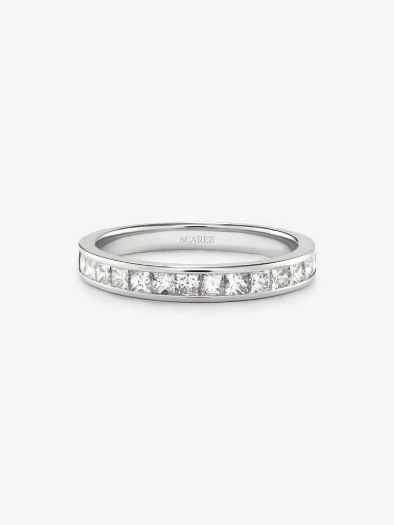 Anillo alianza media de compromiso de oro blanco de 18K con diamantes en talla princesa en carril 0,70ct