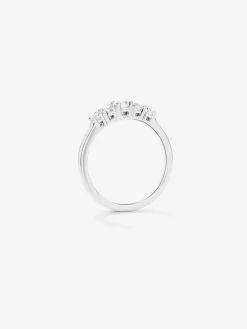 Anillo cinquillo de oro blanco de 18K con 5 diamantes en talla brillante con un total de 0,47 cts