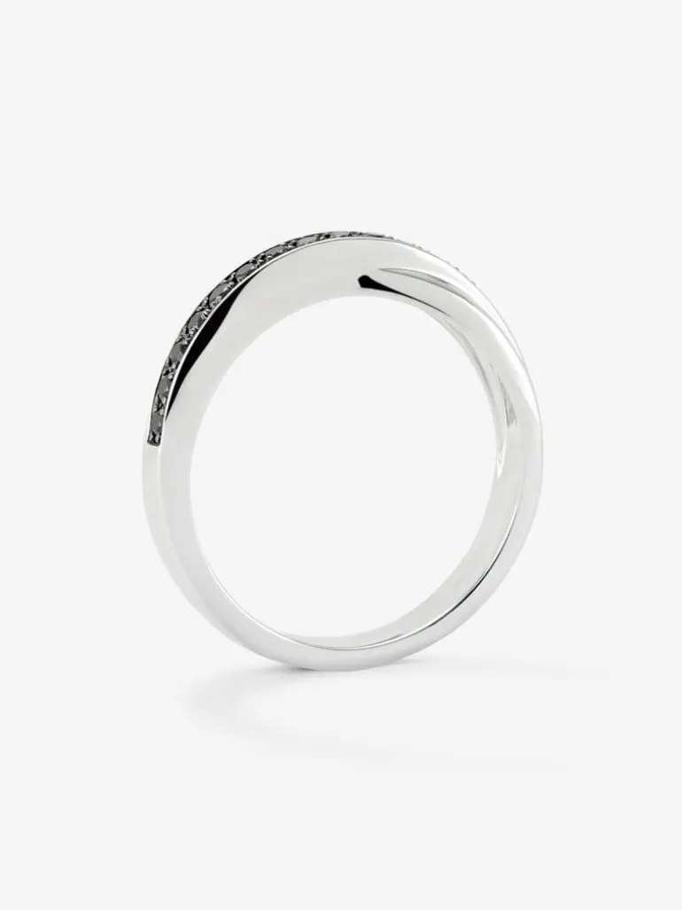 Anillo cruzado de plata 925 con 16 espinelas negras en talla brillante