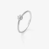 Anillo de oro blanco de 18K con roseta de 15 diamantes en talla brillante con un total de 0,09 cts