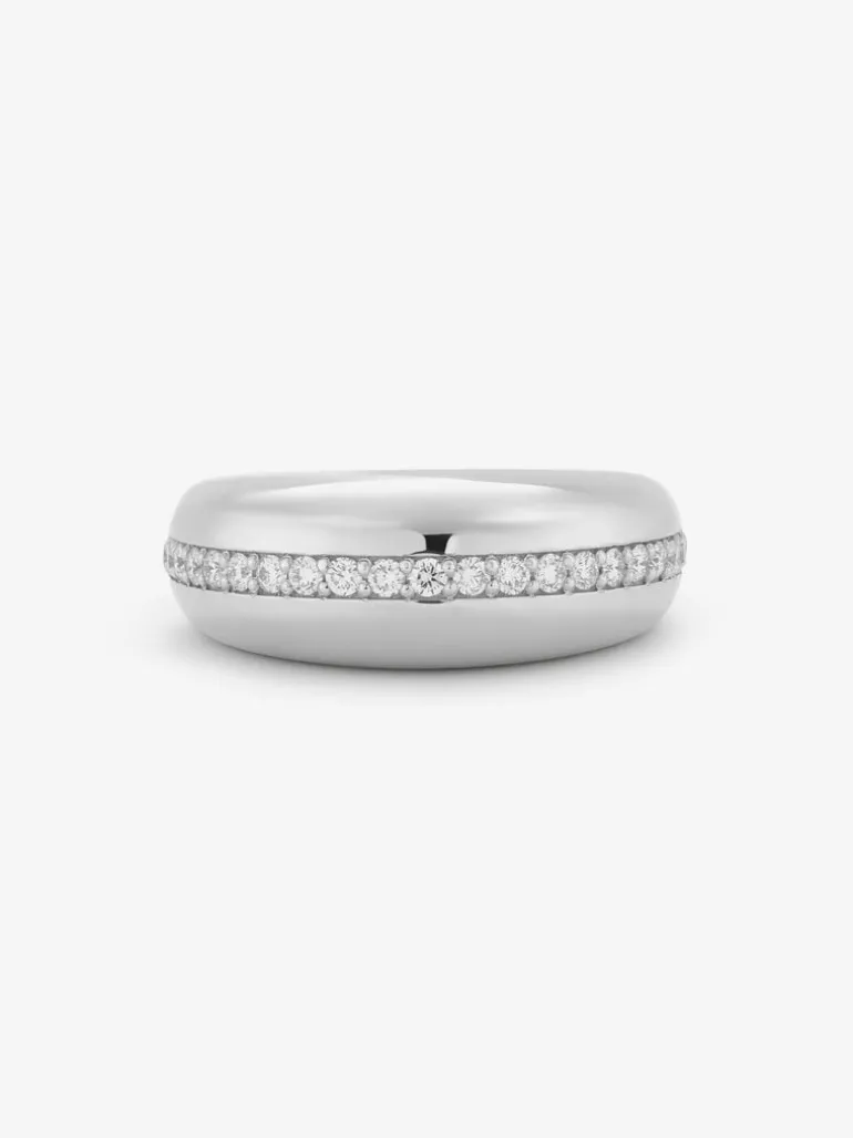 Anillo de oro blanco de 18K con pavé de diamantes en talla brillante