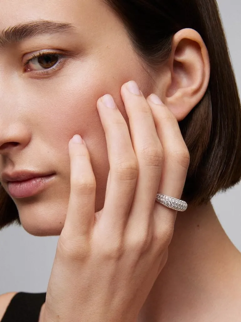 Anillo de oro blanco de 18K con pavé de diamantes blancos en talla brillante de 1,6 cts