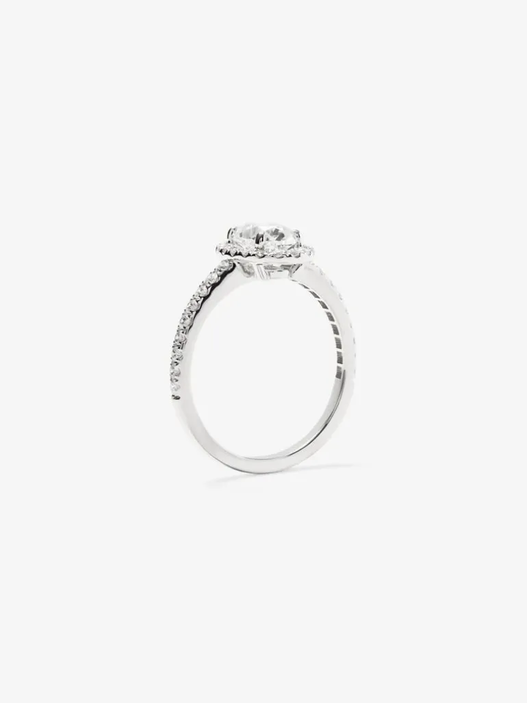 Anillo de oro blanco de 18K con diamantes blancos en talla oval de 1,01 cts y brillante de 0,35 cts