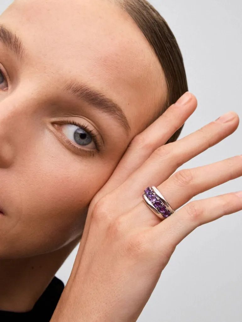 Anillo de plata 925 con pavé de amatistas moradas en talla brillante