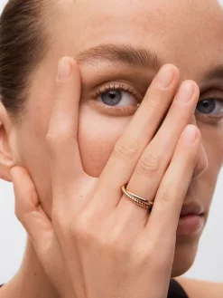 Anillo doble cruzado de oro rosa de 18kt