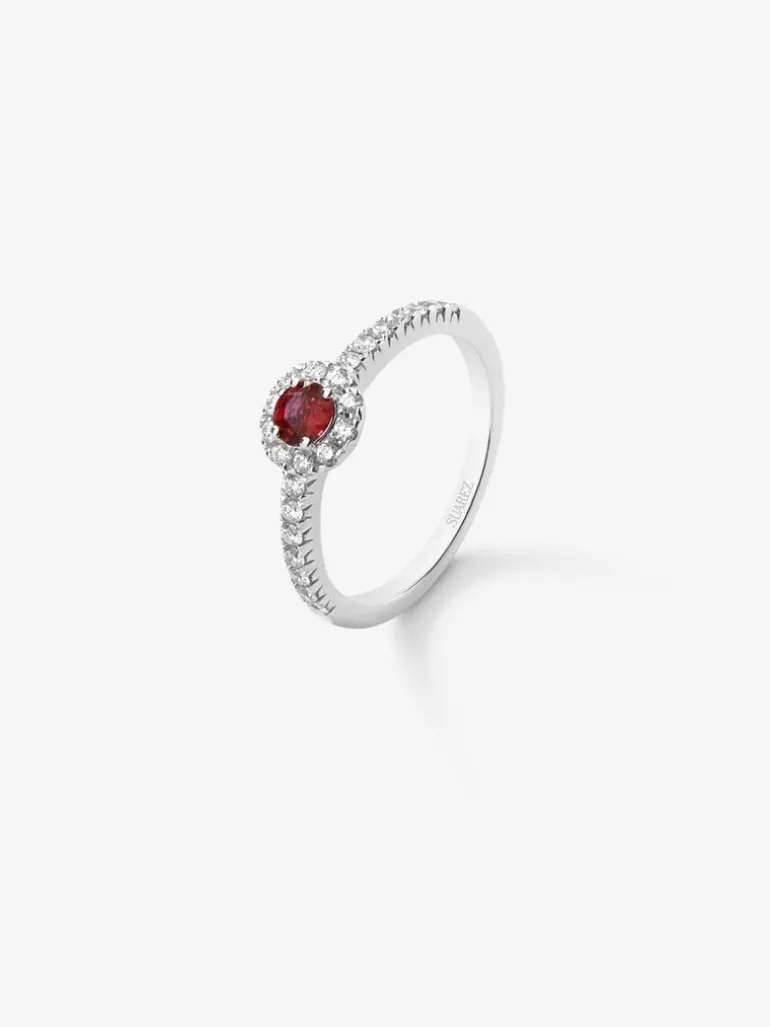 Anillo orla de oro blanco de 18K con rubi y diamante
