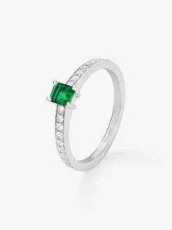 Anillo solitario de oro blanco de 18K con esmeralda y diamante