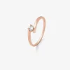 Anillo solitario de oro rosa de 18K con diamante en talla brillante de 0,1 cts