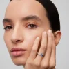 Anillo Tú y Yo de oro blanco de 18K con zafiros 0,71 cts y diamantes 0,15 cts