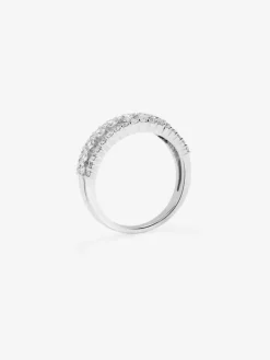 Anillo triple de oro blanco de 18K con 45 diamantes en talla brillante con un total de 0,93 cts