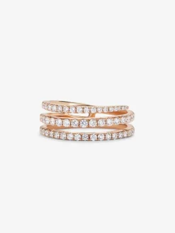 Anillo triple de oro rosa de 18K con 55 diamantes en talla brillante con un total de 0,68 cts