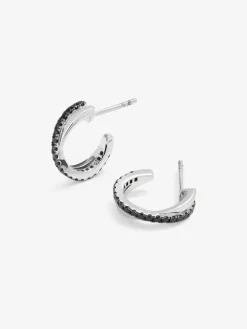 Aros cruzados de plata 925 con espinelas negras en talla brillante de 0,32 cts