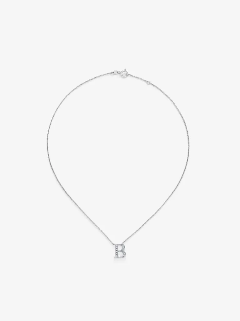 Colgante cadena con inicial de oro blanco de 18K y diamantes