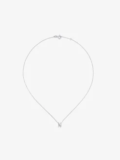 Colgante cadena con inicial pequeña de oro blanco de 18K y diamantes