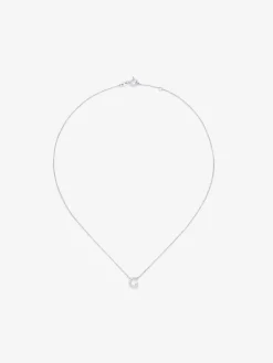 Colgante cadena con inicial peque&ntilde;a de oro blanco de 18K y diamantes