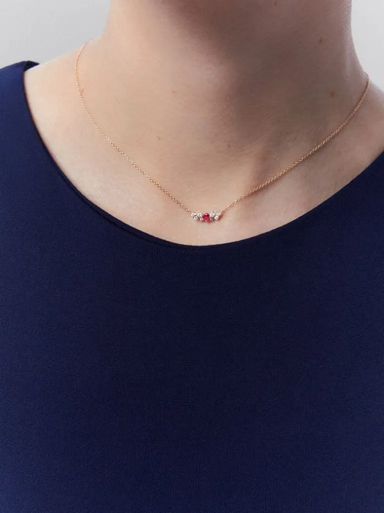 Colgante cadena de oro rosa de 18K con rubí y diamantes