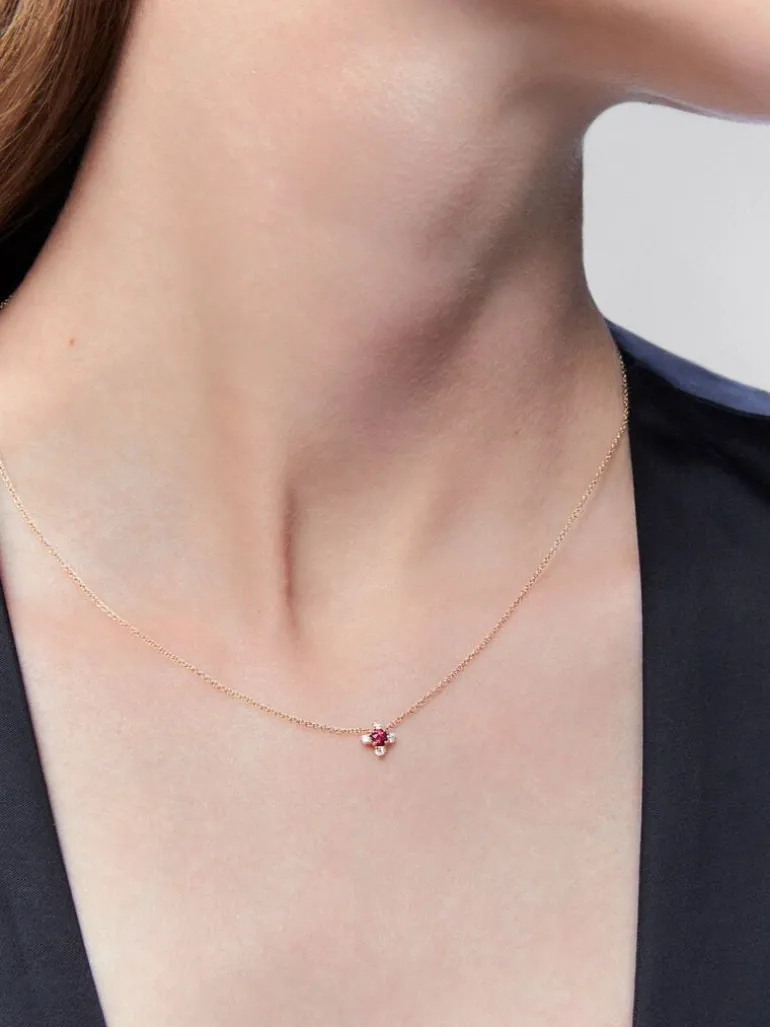 Colgante cadena flor de oro rosa de 18K con rubí y diamantes