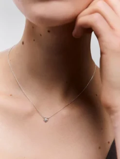 Colgante de grace de oro blanco con diamante