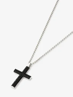 Colgante de plata 925 con cruz de 75 espinelas negras en talla brillante con un total de 1,04 cts