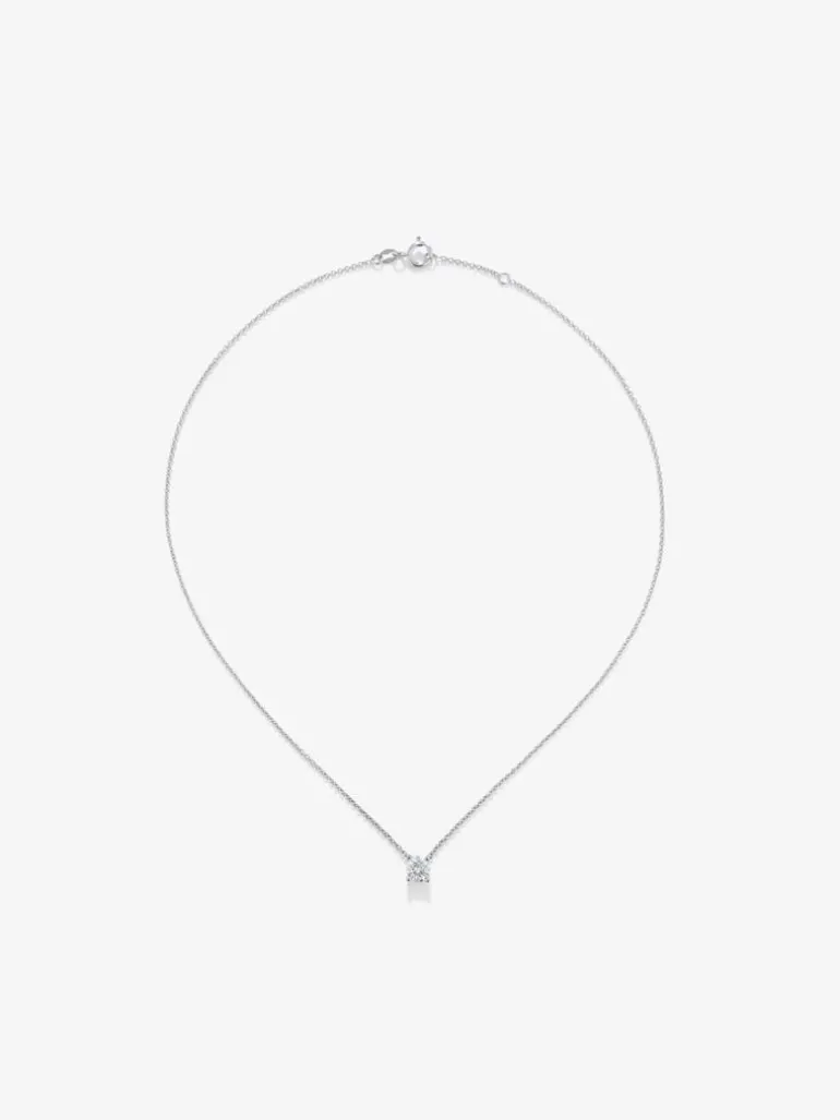 Colgante solitario de oro blanco de 18K con diamante blanco 0,7 cts