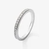 Media alianza de oro blanco de 18K con 20 diamantes en talla brillante con un total de 0,12 cts