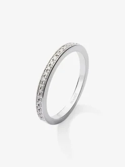 Media alianza de oro blanco de 18K con 20 diamantes en talla brillante con un total de 0,12 cts