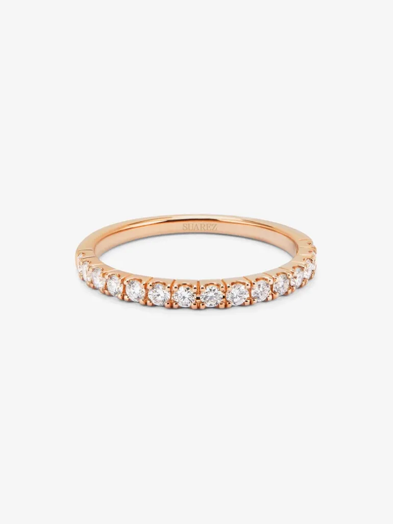 Media alianza de oro rosa de 18K con 15 diamantes en talla brillante con un total de 0,3 cts