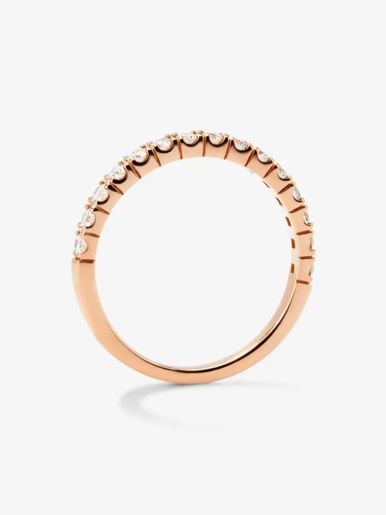 Media alianza de oro rosa de 18K con 15 diamantes en talla brillante con un total de 0,3 cts