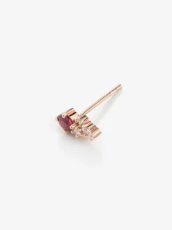 Pendiente individual izquierdo de oro rosa de 18K con rubí y diamantes