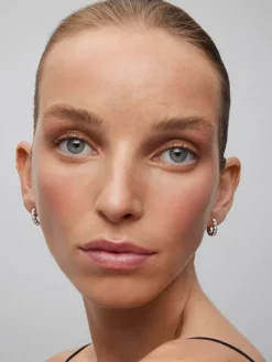 Pendientes aro de oro blanco de 18K con diamantes