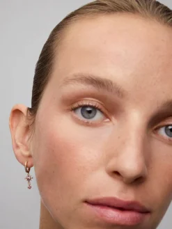 Pendientes de aro con colgante de oro rosa de 18K con zafiro y diamante