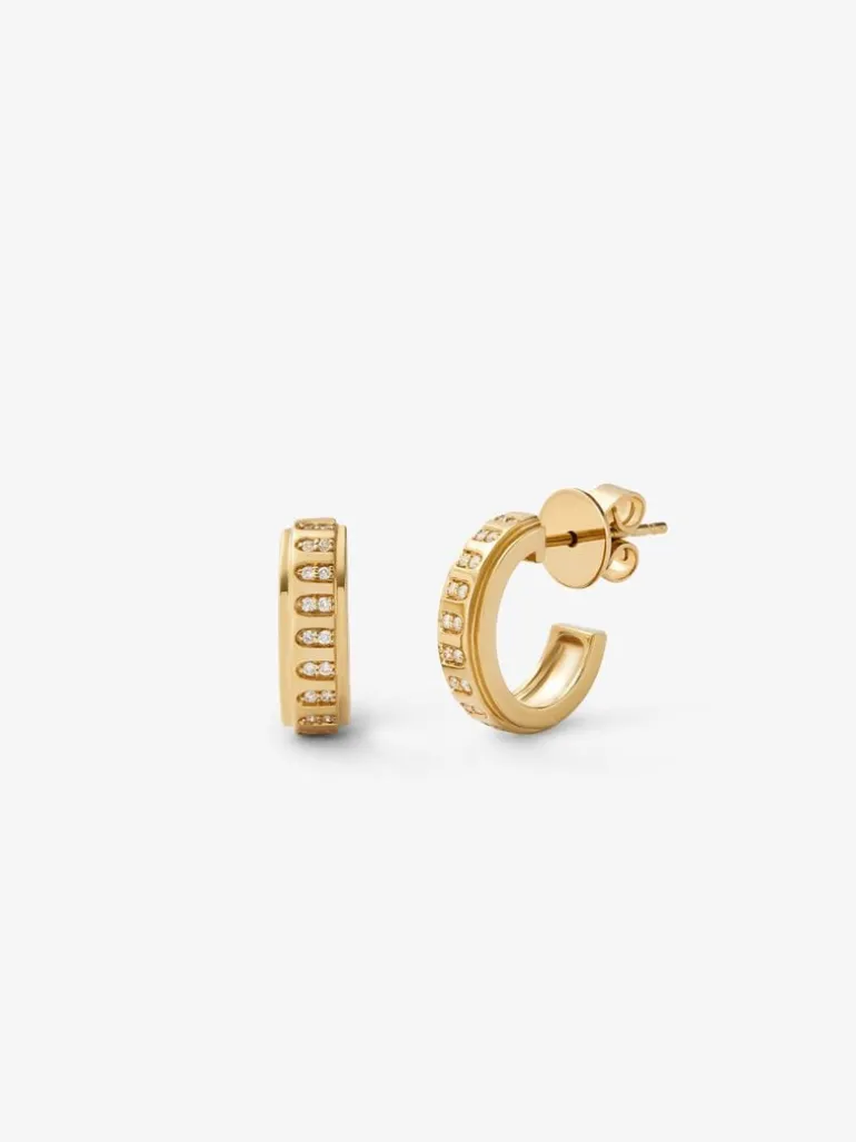 Pendientes de aro de oro amarillo de 18K con 40 diamantes en talla brillante con un total de 0,18 cts
