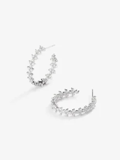 Pendientes de aro de oro blanco de 18K con 90 diamantes blancos en talla brillante con un total de 2,64 cts