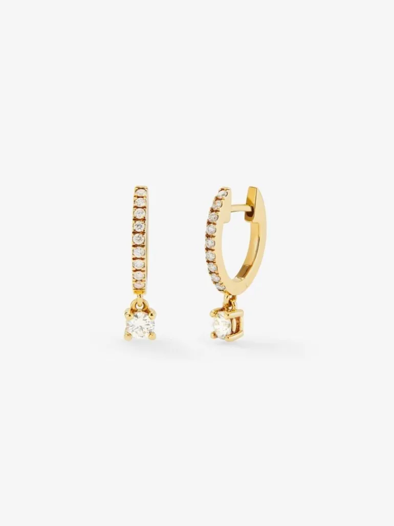 Pendientes de oro amarillo de 18K con 22 diamantes en talla brillante con un total de 0,41 cts