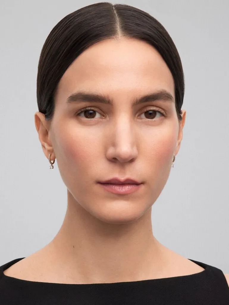 Pendientes de oro amarillo de 18K con 22 diamantes en talla brillante con un total de 0,41 cts