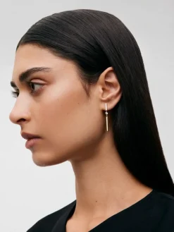 Pendientes de oro amarillo de 18K con diamantes en talla brillante de 0,07 cts