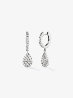 Pendientes de oro blanco de 18K con 54 diamantes en talla brillante con un total de 0,52 cts