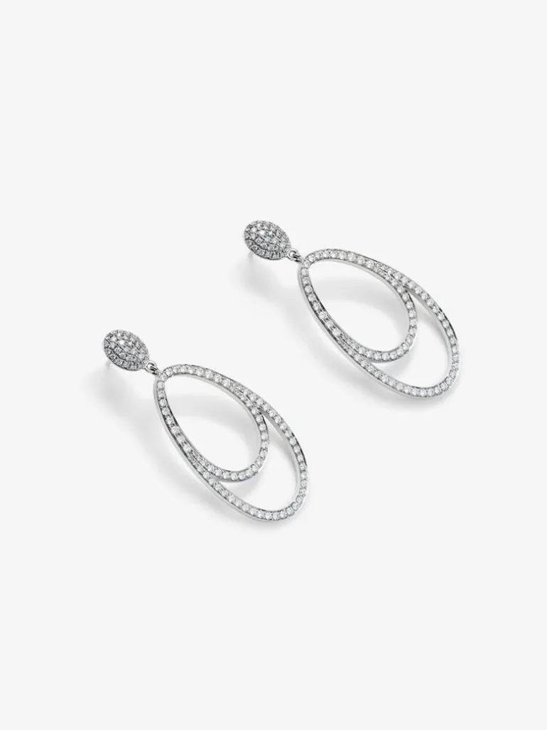 Pendientes de oro blanco de 18K con 210 diamantes en talla brillante con un total de 1,75 cts