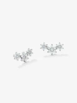 Pendientes de oro blanco de 18K con 42 diamantes en talla brillante con un total de 1,51 cts