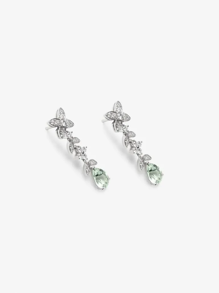 Pendientes de oro blanco de 18K con 52 diamantes en talla brillante con un total de 0,95 cts y amatistas verdes en talla pera
