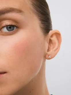 Pendientes de oro blanco de 18K con diamantes blancos en talla brillante de 0,18 cts