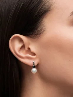 Pendientes de plata 925 con 2 espinelas negras en talla brillante y perlas akoya de 8,5mm