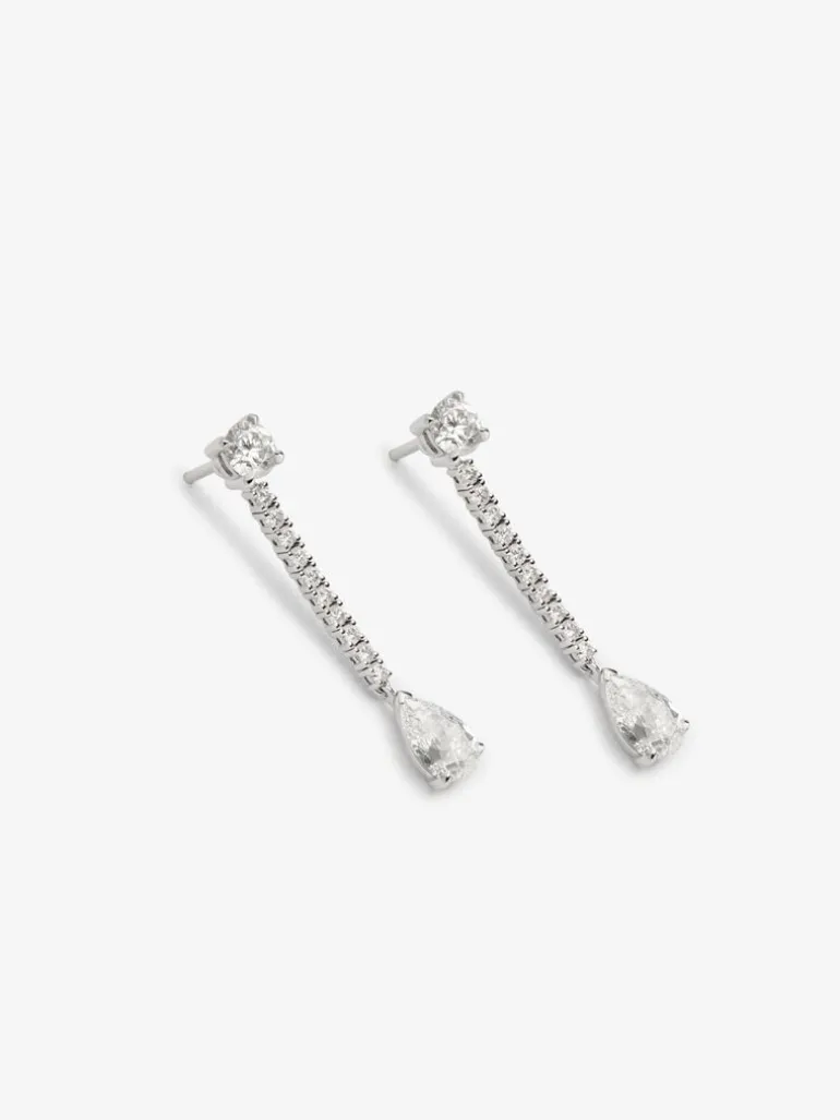 Pendientes desmontables de oro blanco de 18K con diamantes blancos en talla pera y brillante de 3,23 cts