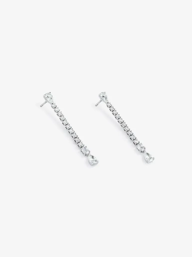 Pendientes largo de oro blanco de 18K con diamantes