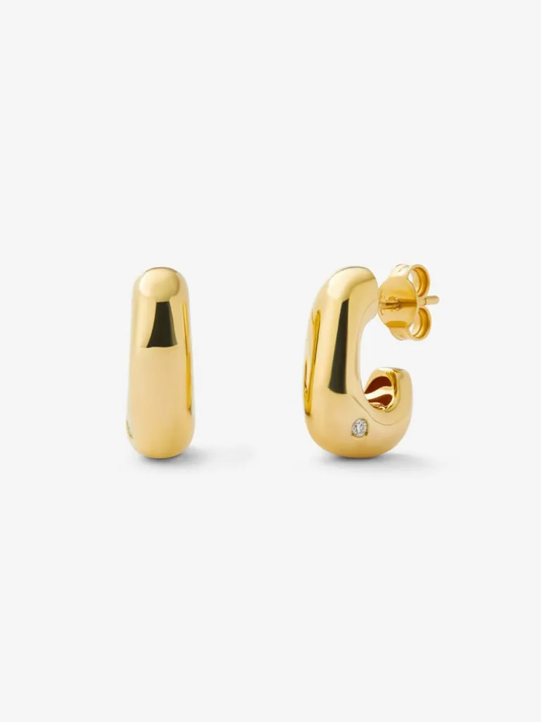 Pendientes medianos de aro de oro amarillo de 18K con diamantes en talla brillante de 0,05 cts