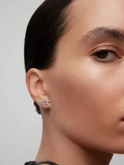 Pendientes trepadores de estrellas de oro blanco de 18K con 24 diamantes en talla marquise con un total de 1,31 cts y 6 en talla brillante con un total de 0,14 cts
