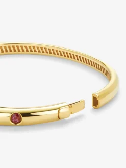 Pulsera de oro amarillo de 18K con rub&iacute;es en talla brillante de 1,2 cts