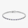 Pulsera de oro blanco de 18K con 37 diamantes en talla brillante con un total de 0,88 cts y 38 zafiros azules en talla brillante con un total de 0,95 cts