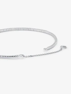 Pulsera r&iacute;gida de oro blanco de 18K con diamantes blancos en talla brillante de 0,39 cts